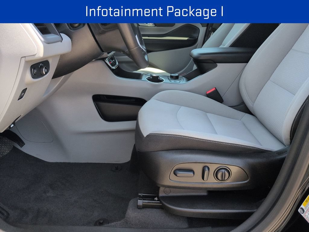Certified 2023 GMC Terrain SLE w/ Driver Convenience Package AWD/4WD image 11