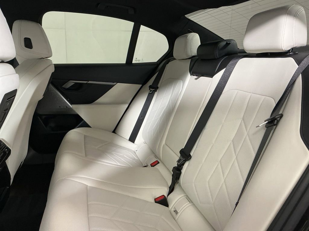 Certified 2024 BMW 530i w/ Premium Package RWD image 26