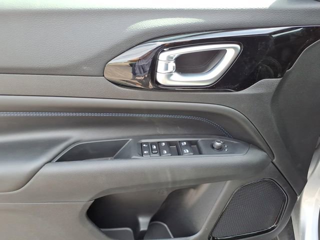 New 2026 Jeep Compass Latitude image 5