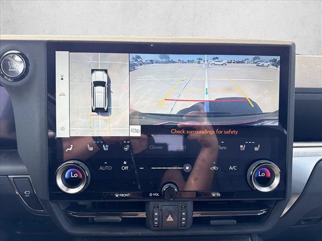 Used 2024 Lexus GX 550 AWD/4WD image 12