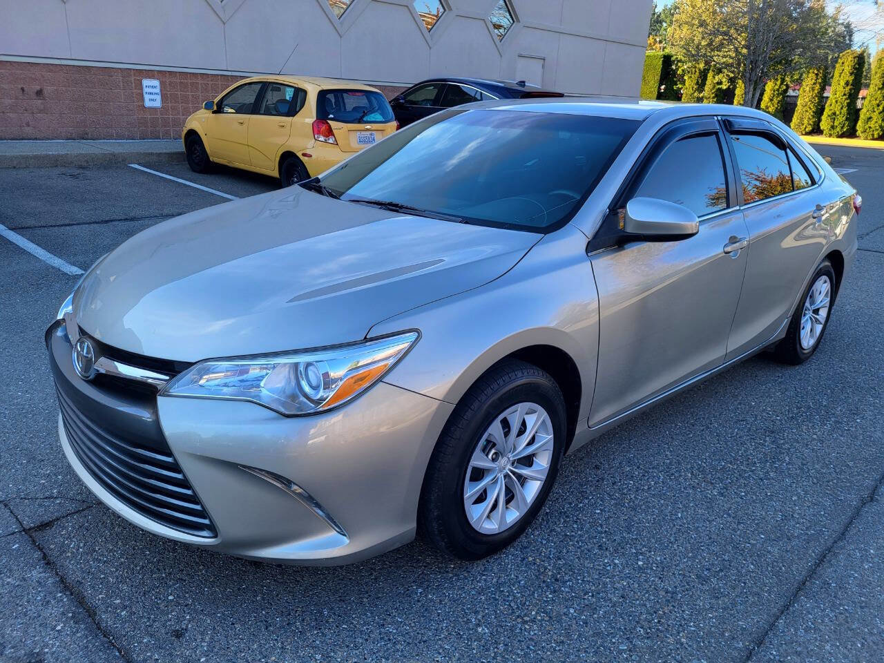 Used 2015 Toyota Camry LE