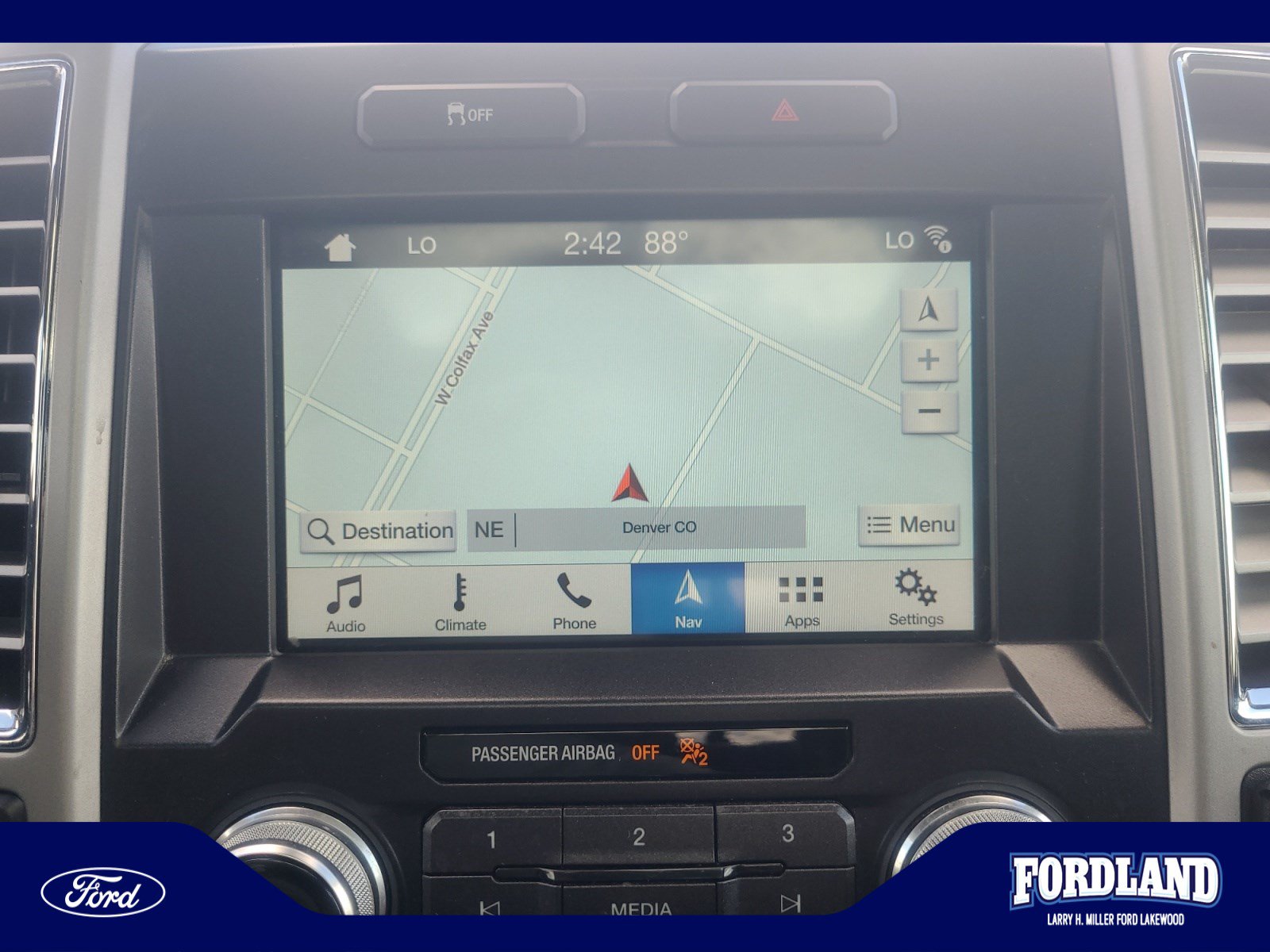 Used 2016 Ford F150 Lariat w/ Equipment Group 502A Luxury AWD/4WD image 28