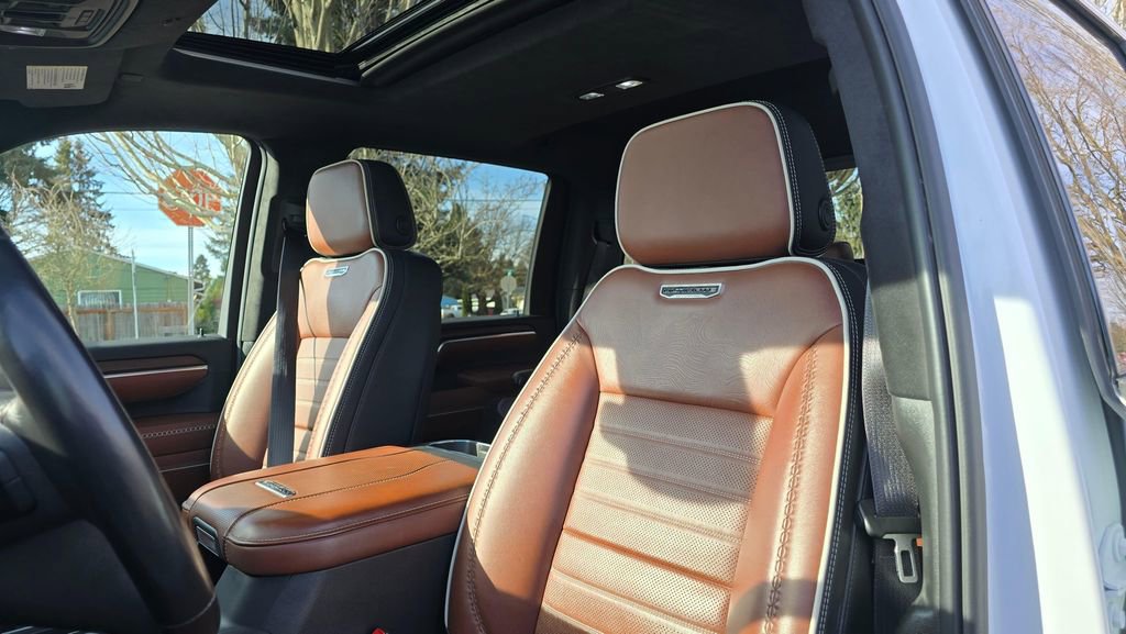 Used 2024 GMC Sierra 3500 Denali Ultimate image 21