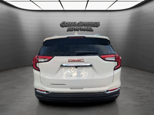 Used 2022 GMC Terrain SLT w/ Tech Package FWD image 6