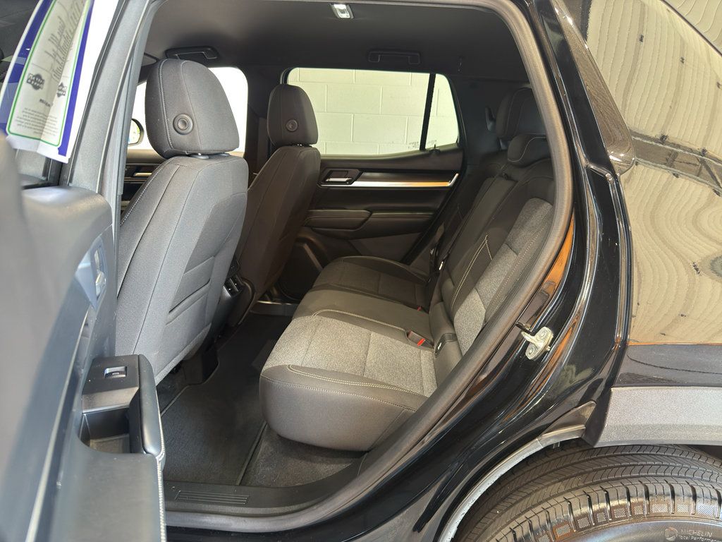 Used 2025 GMC Terrain Elevation AWD/4WD image 12