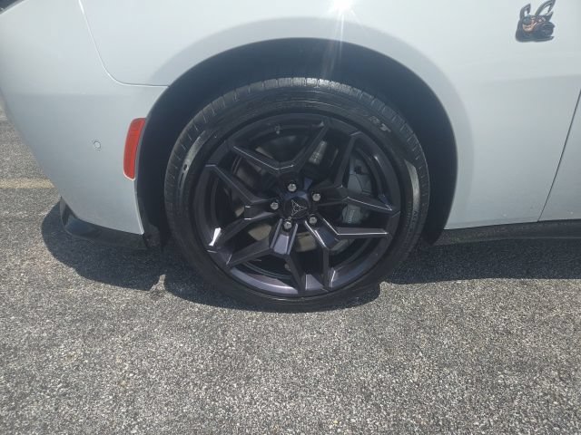 Used 2026 Dodge Charger Scat Pack w/ Blacktop Package AWD/4WD image 5