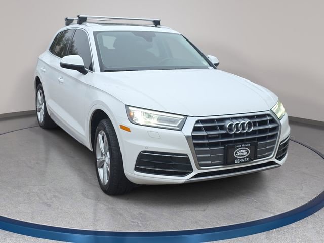 Used 2020 Audi Q5 2.0T Premium w/ Convenience Package AWD/4WD image 4