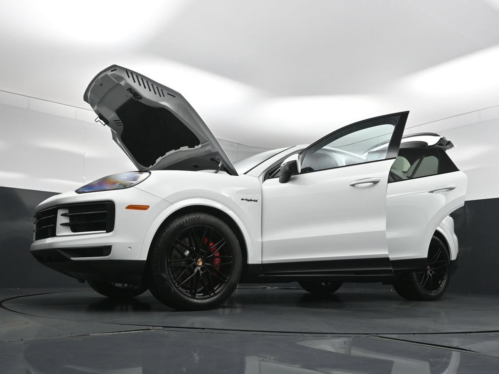 New 2026 Porsche Cayenne S AWD/4WD image 35