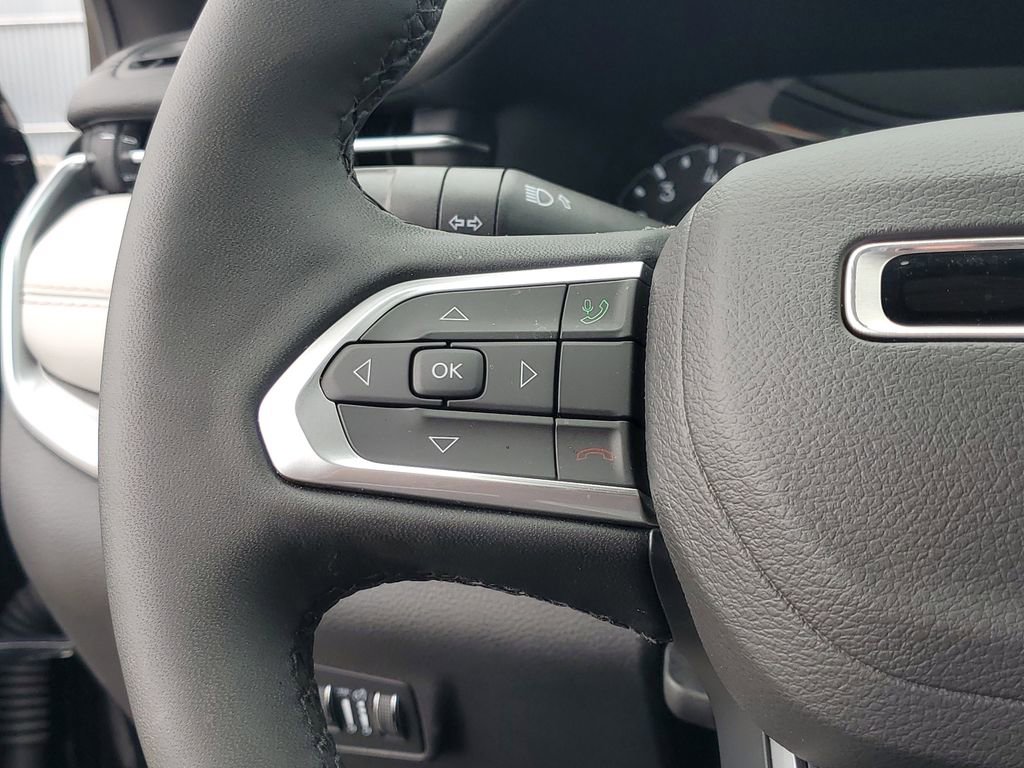 Used 2025 Jeep Compass Limited AWD/4WD image 23