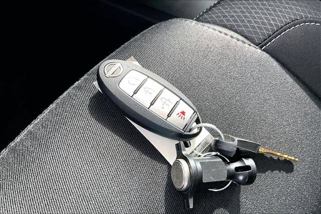 Certified 2022 Nissan Pathfinder SV FWD image 14