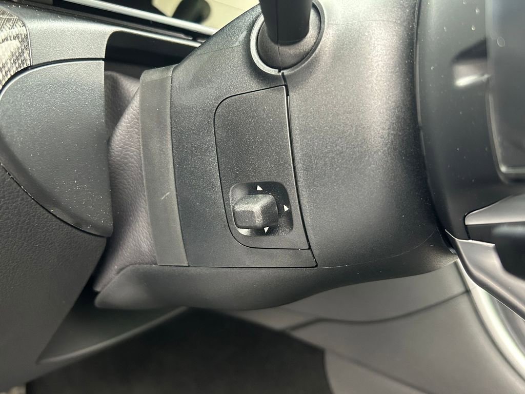 Used 2026 Mercedes-Benz CLE 53 AMG 4MATIC Coupe image 21