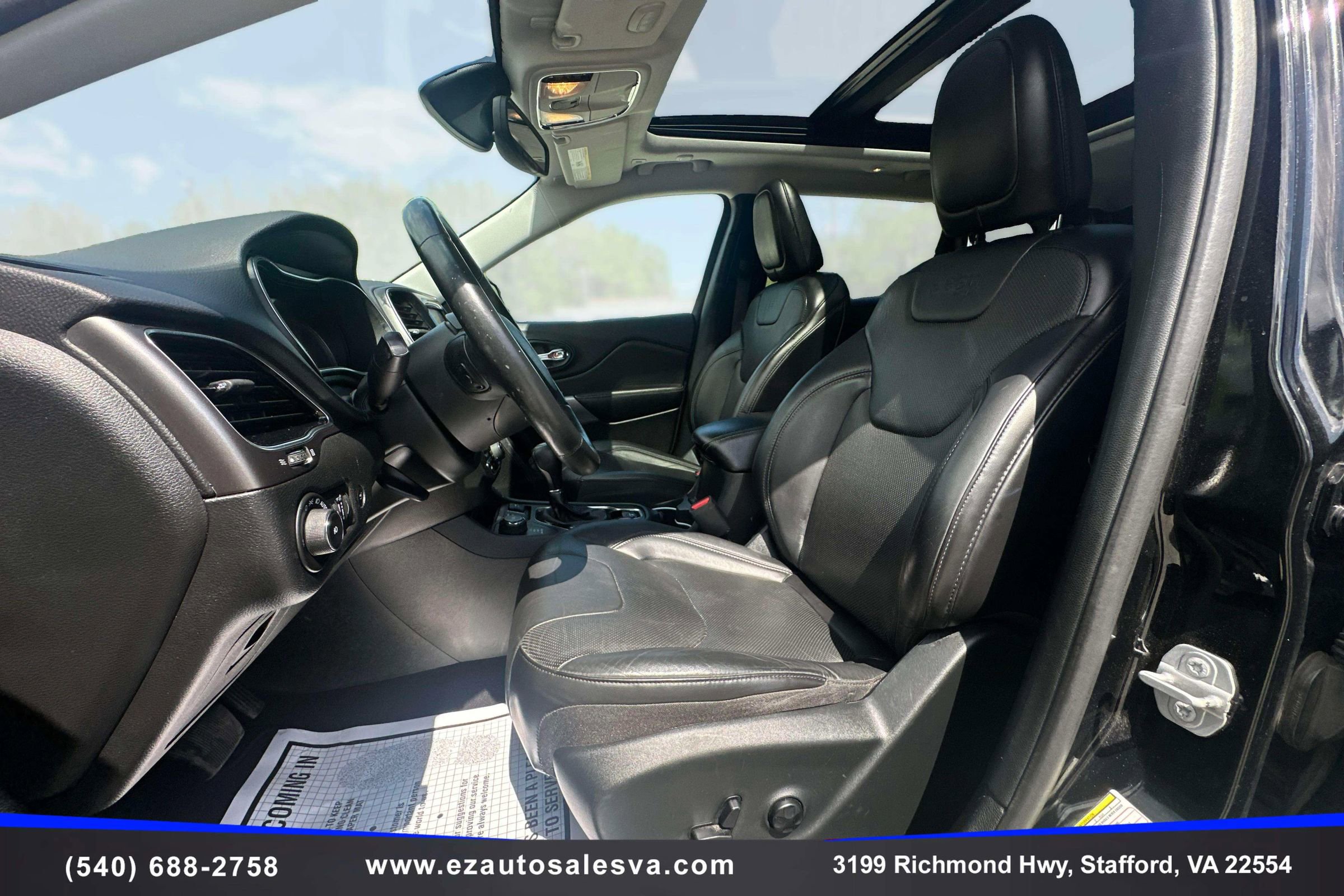 Used 2019 Jeep Cherokee Limited AWD/4WD image 13