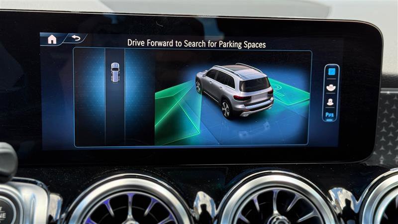 Used 2024 Mercedes-Benz GLB 250 4MATIC image 39