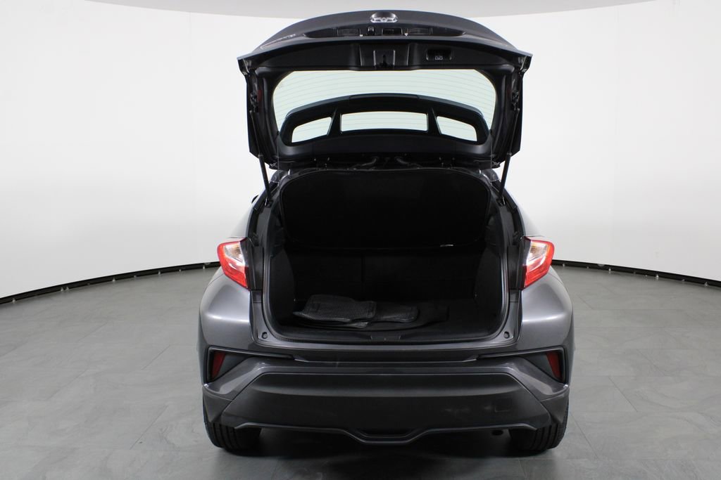 Used 2021 Toyota C-HR LE FWD image 15