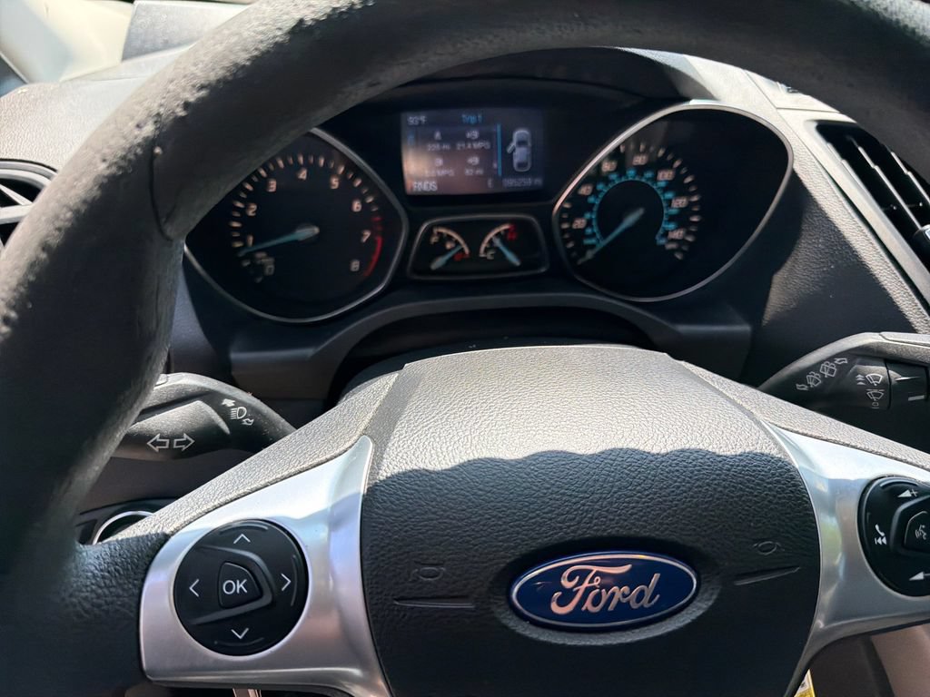 Used 2015 Ford Escape SE FWD image 21