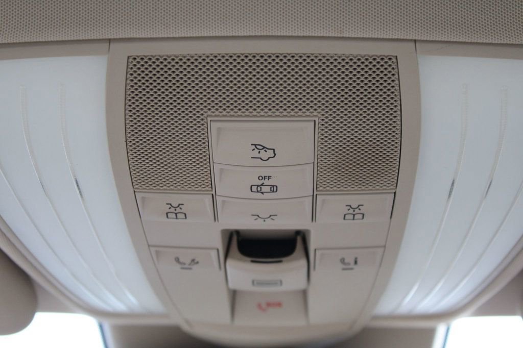 Used 2014 Mercedes-Benz E 350 4dr Sedan E350 RWD image 28