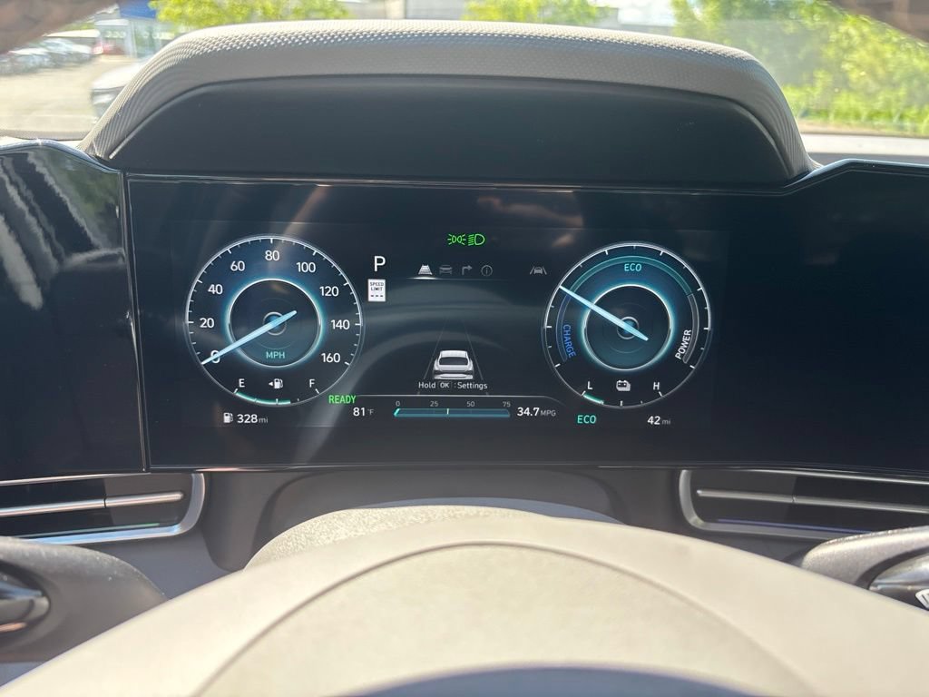 New 2025 Hyundai Elantra SEL FWD image 23