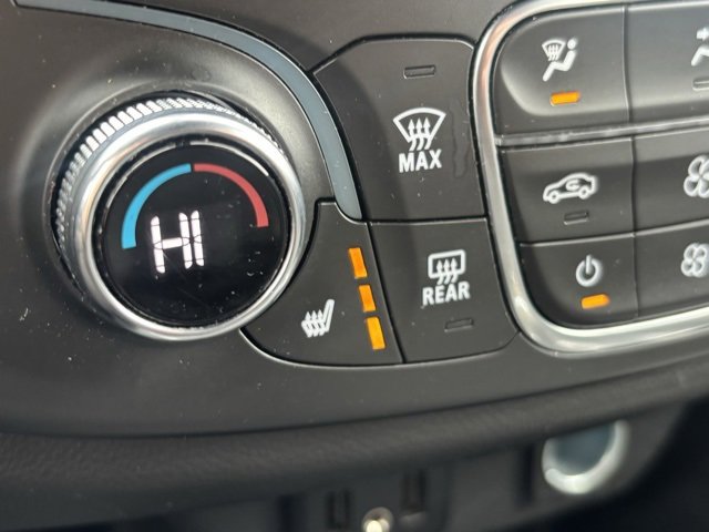 Used 2022 Chevrolet Traverse LT image 31