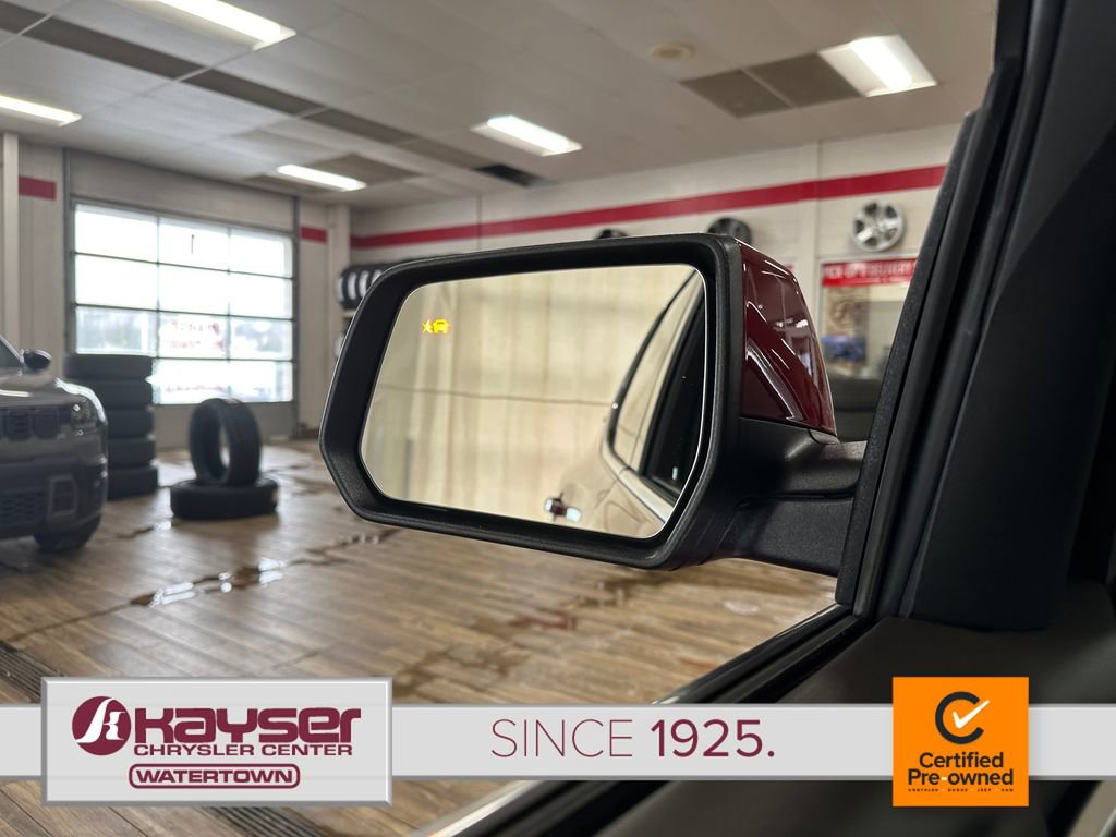 Used 2020 GMC Acadia SLT image 8