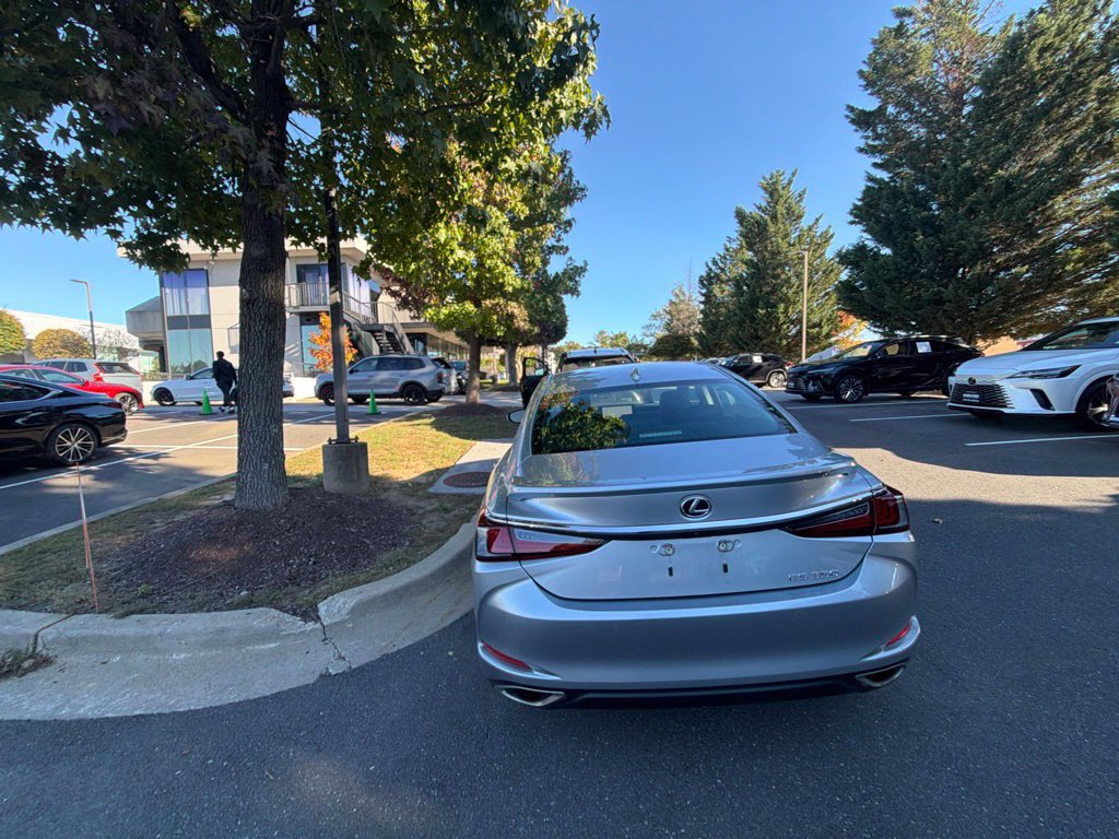 Certified 2023 Lexus ES 350 w/ Premium Package FWD image 13