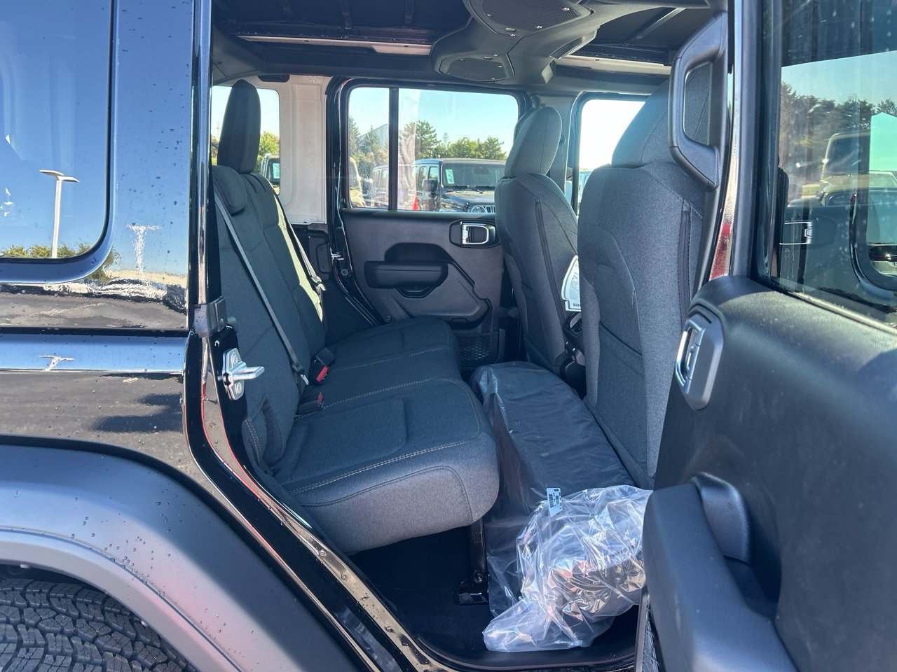New 2027 Jeep Wrangler Unlimited Sport AWD/4WD image 13