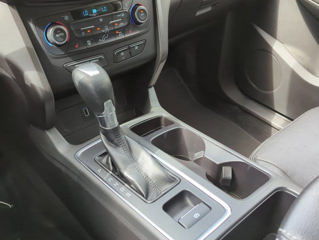 Used 2017 Ford Escape SE w/ SE Leather Comfort Package image 15
