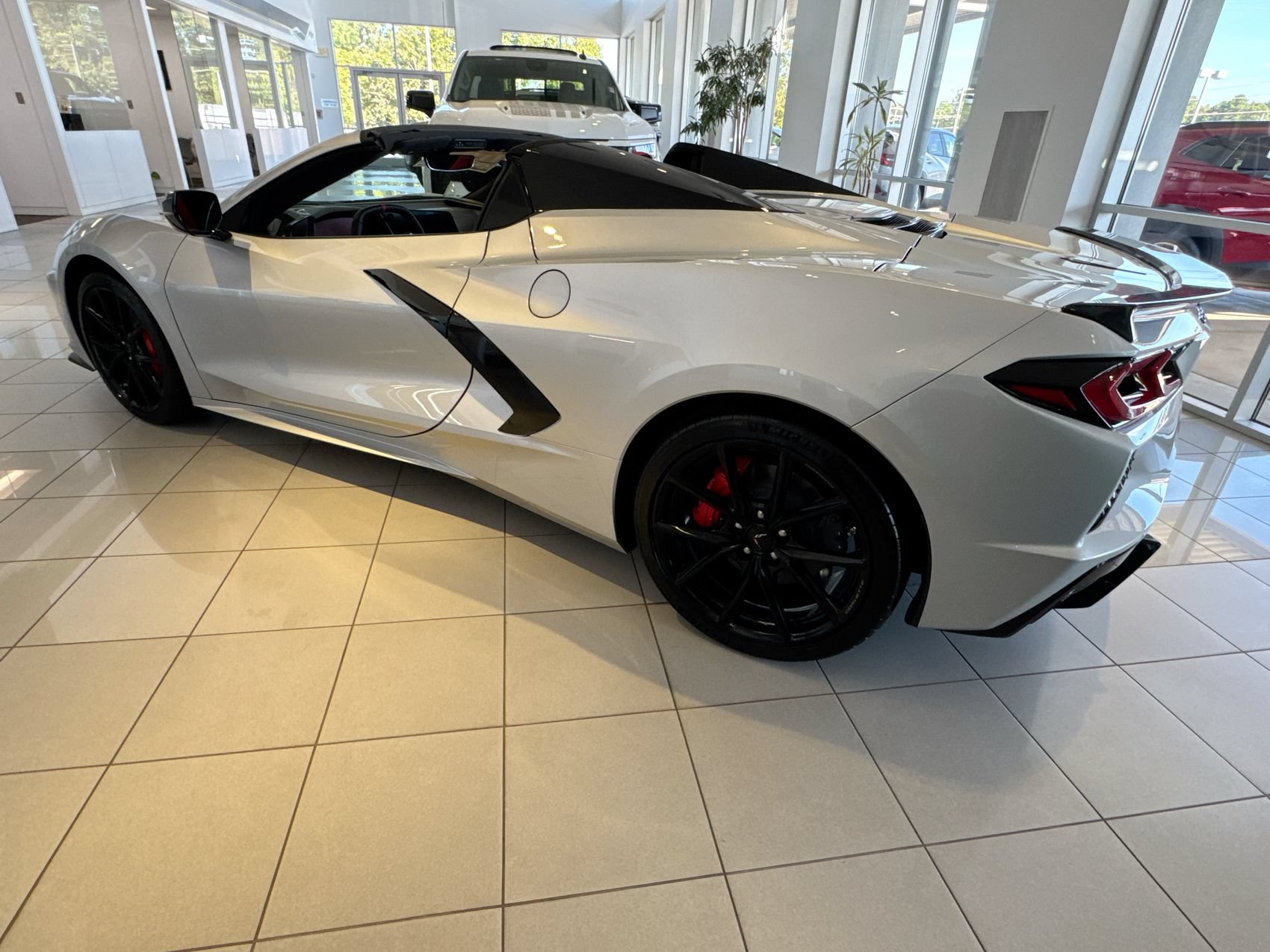 New 2027 Chevrolet Corvette Stingray Convertible w/ Battery Protection Package RWD image 6
