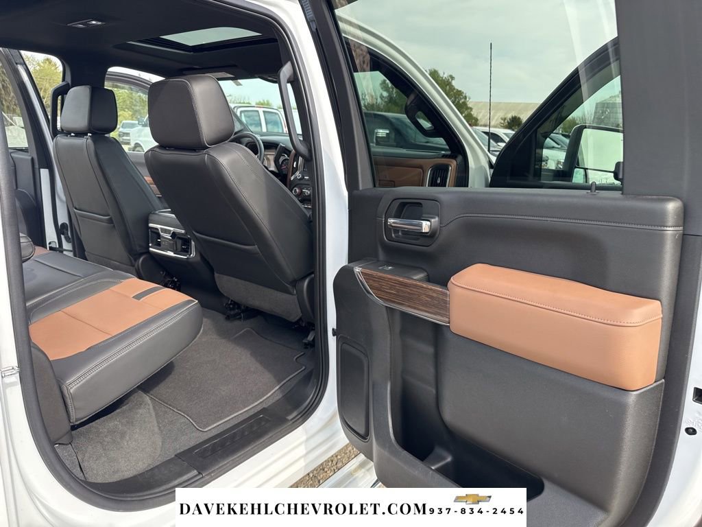 Used 2023 Chevrolet Silverado 3500 High Country w/ Z71 Off-Road Package image 25