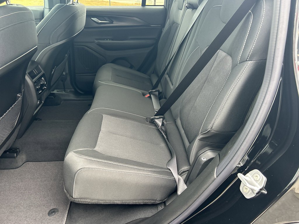 New 2025 Jeep Grand Cherokee Laredo RWD image 27