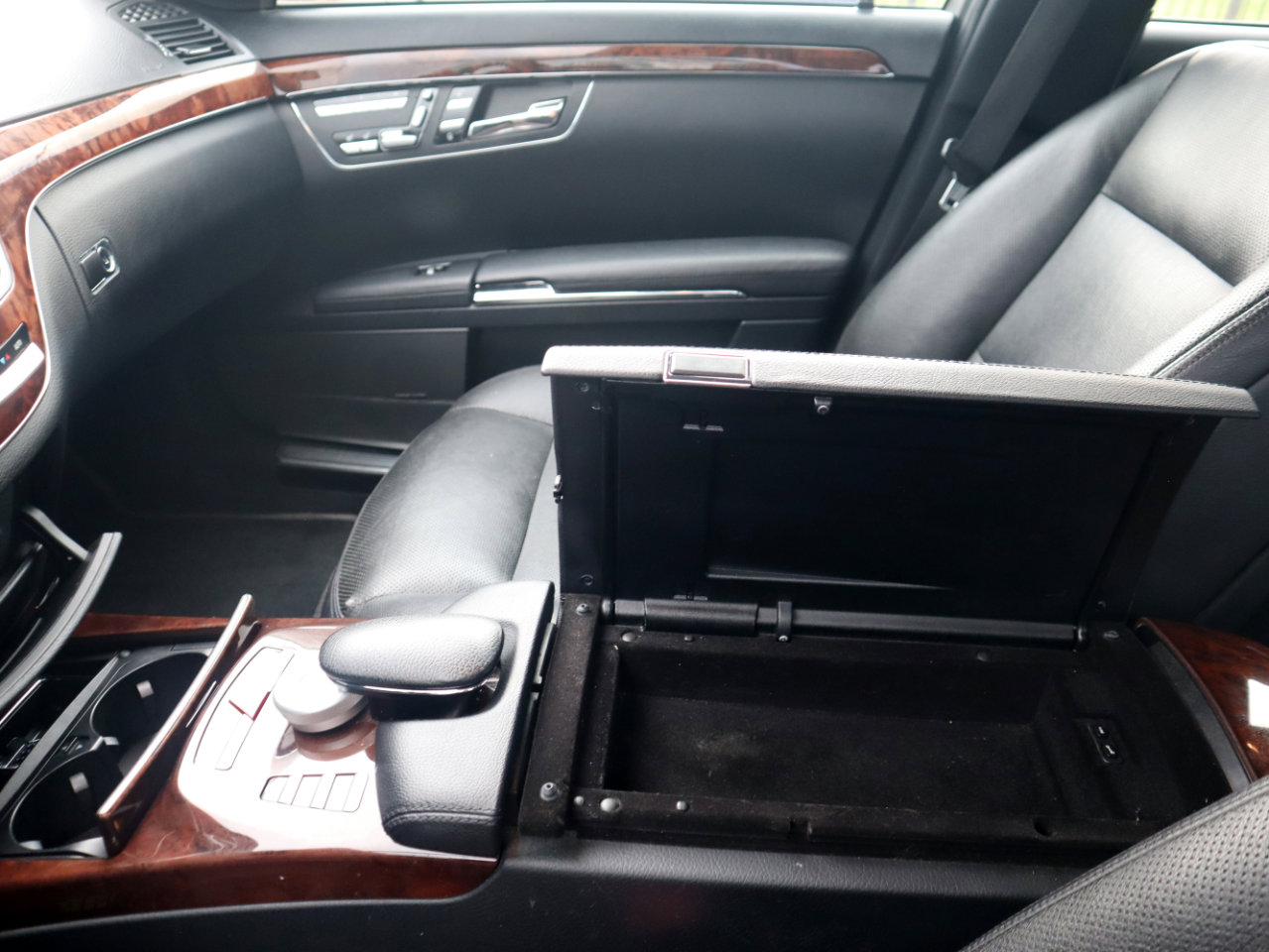 Used 2012 Mercedes-Benz S 550 image 23