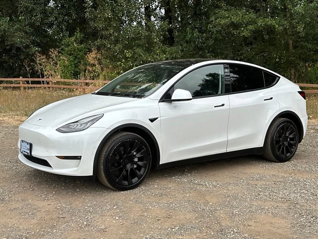 Used 2022 Tesla Model Y Long Range AWD/4WD image 5