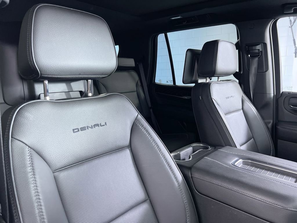 Used 2023 GMC Yukon Denali image 28