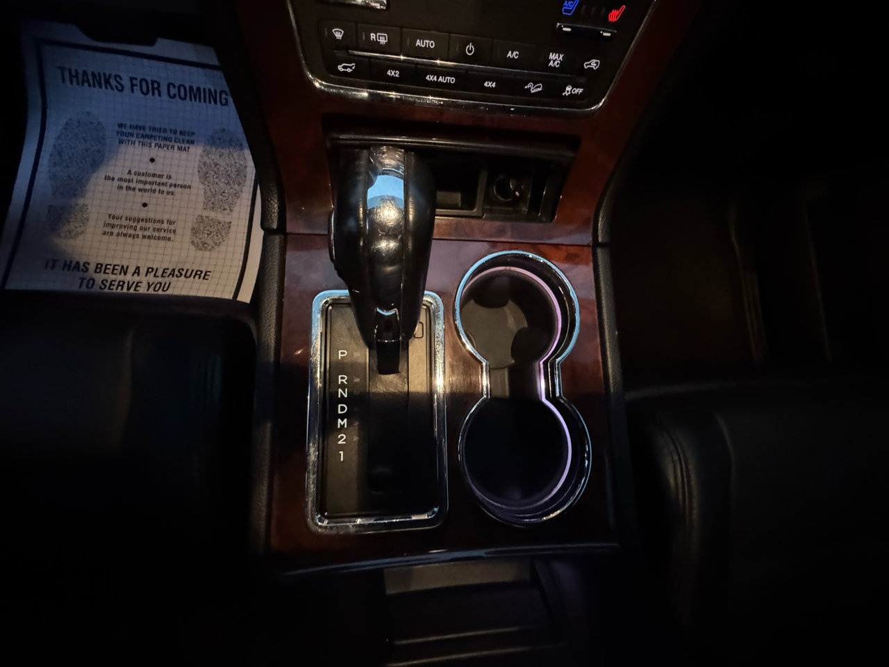 Used 2015 Lincoln Navigator L 4WD image 17