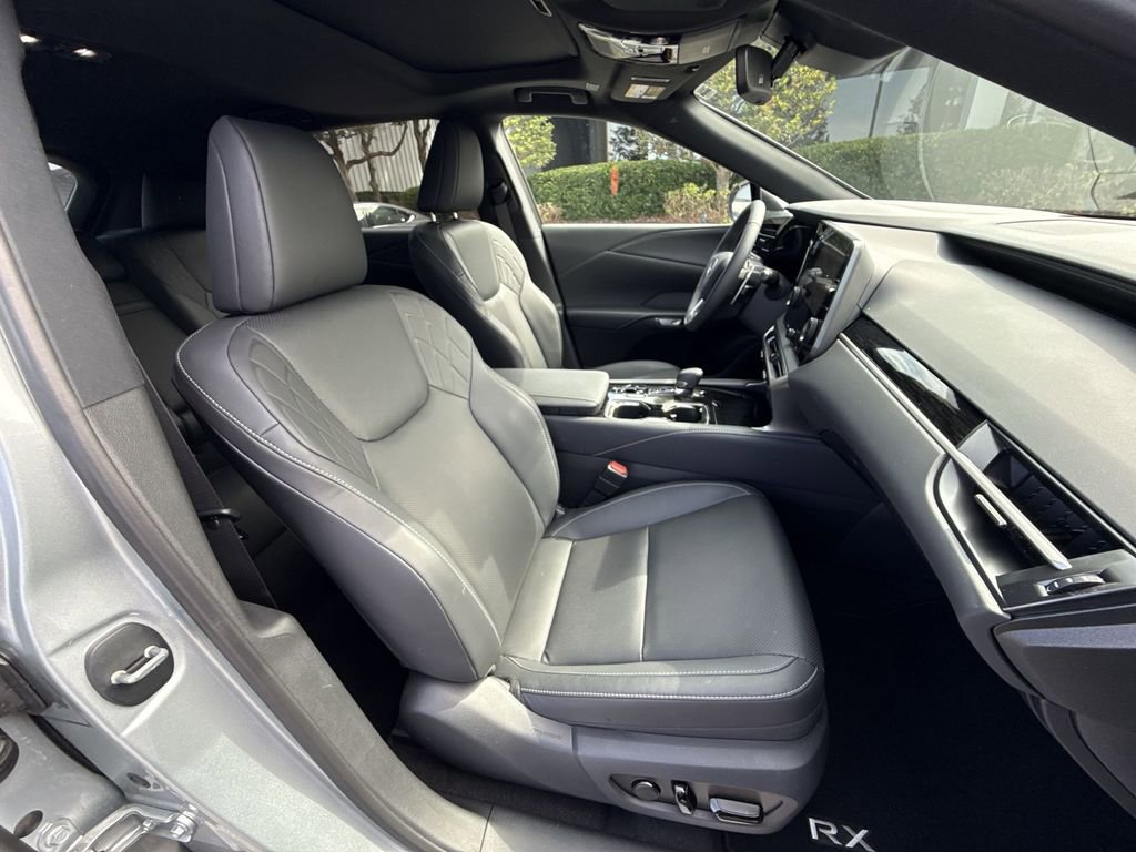 Used 2026 Lexus RX 350 FWD w/ Accessory Package (Z1) image 16