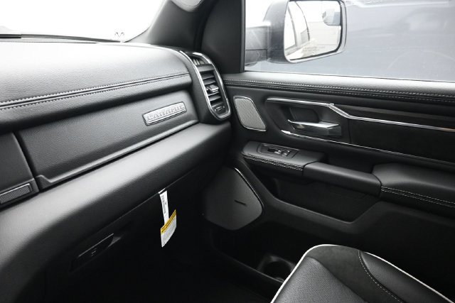 New 2027 RAM 1500 Laramie AWD/4WD image 8