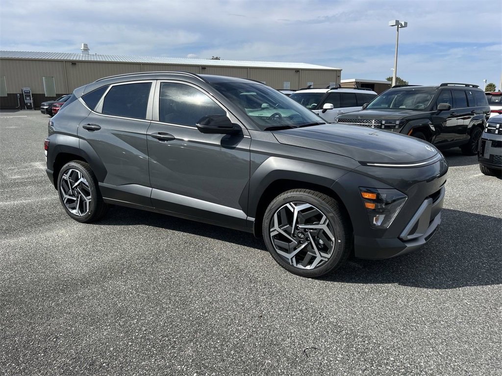 New 2026 Hyundai Kona SEL Premium image 2