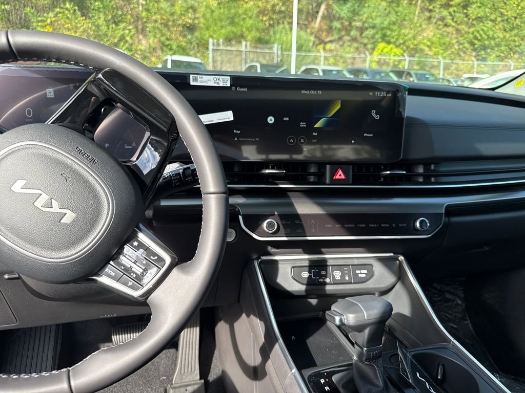 New 2026 Kia Carnival SX w/ SX Dark Edition Package image 16