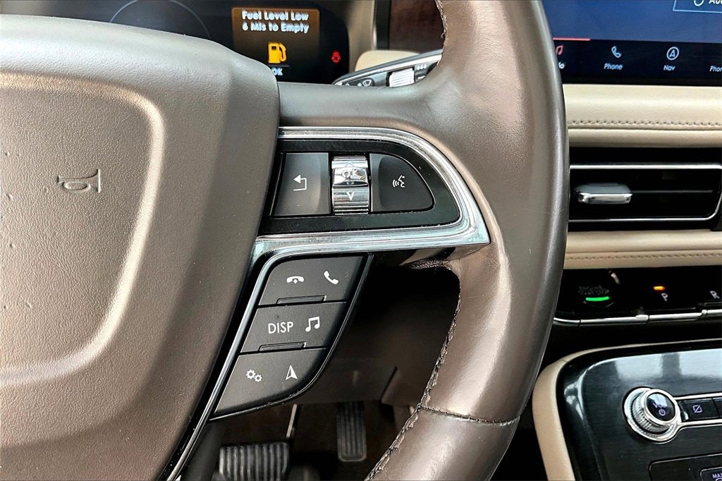 Used 2022 Lincoln Nautilus Reserve image 19