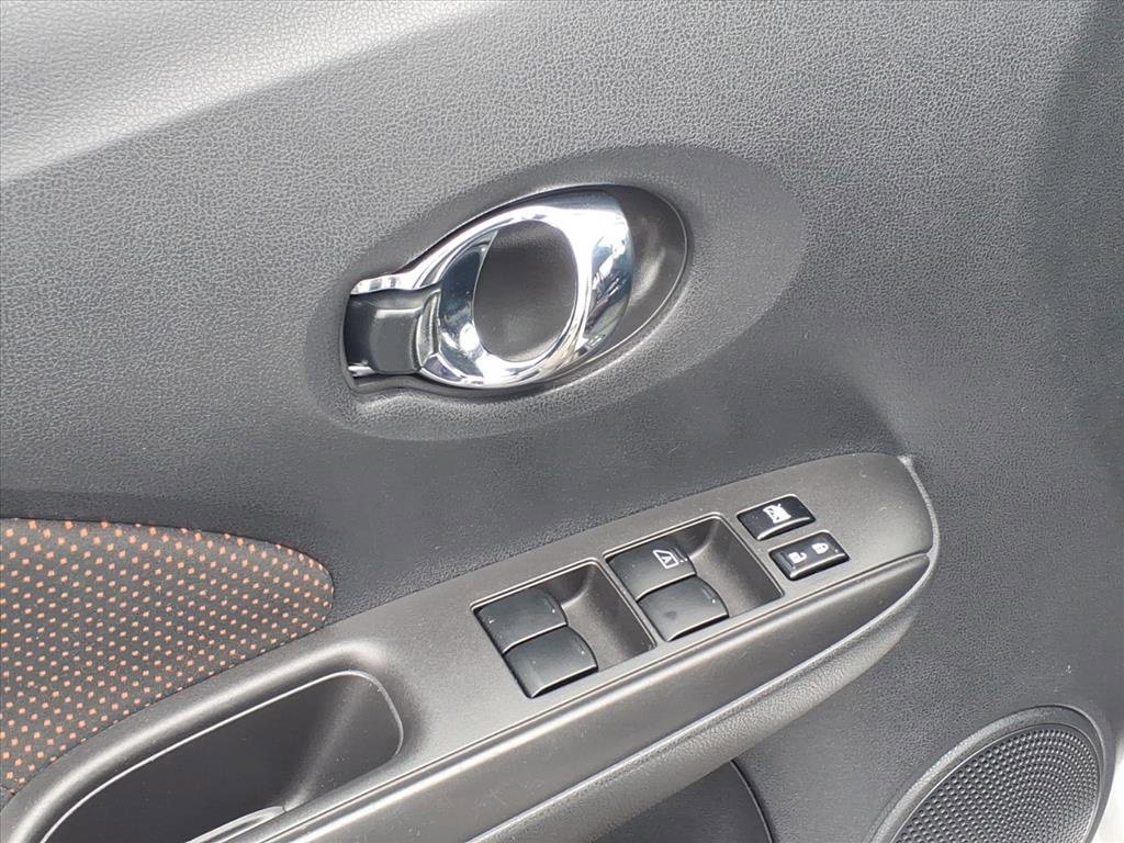 Used 2015 Nissan Versa Note SR image 4