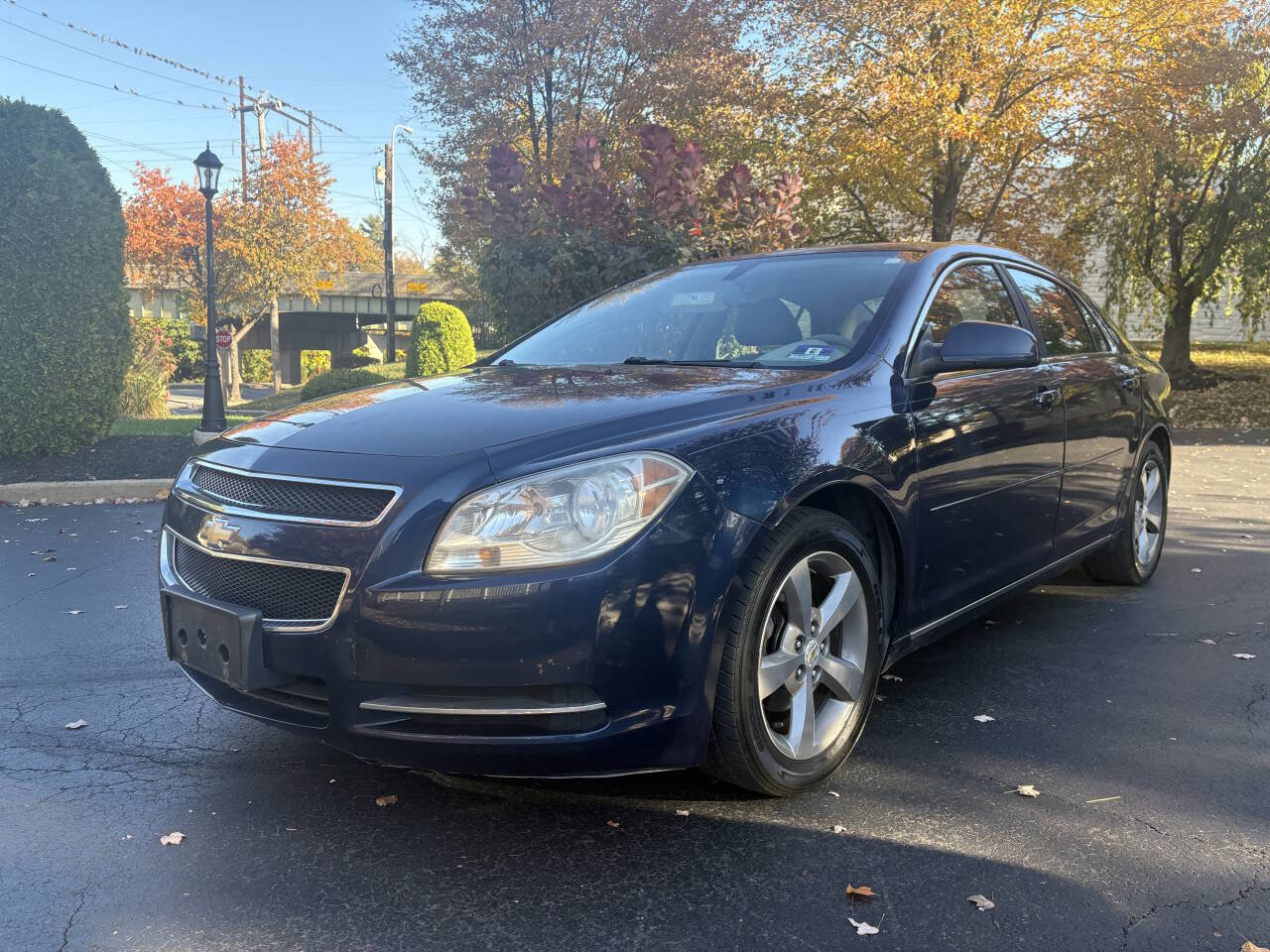Used 2011 Chevrolet Malibu LT w/ Power Convenience Package image 2