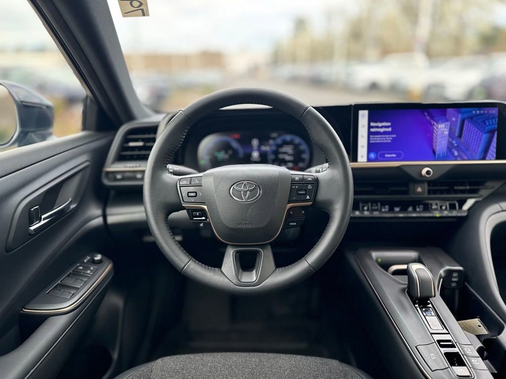 Certified 2023 Toyota Crown XLE image 23