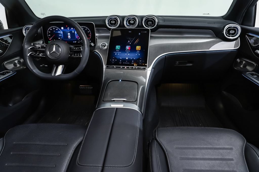 Certified 2025 Mercedes-Benz GLC 300 4MATIC image 8