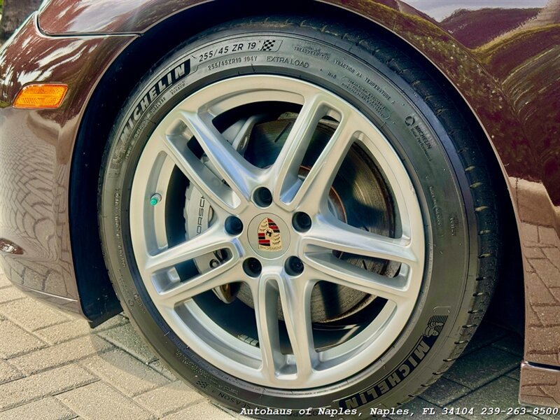 Used 2012 Porsche Panamera 4S image 24