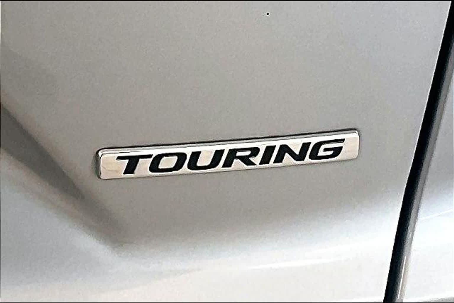 Used 2020 Honda CR-V Touring image 9
