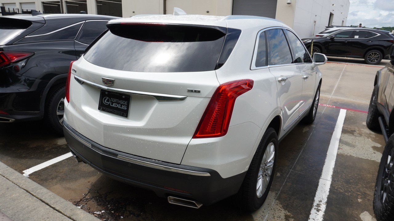 Used 2018 Cadillac XT5 FWD image 6
