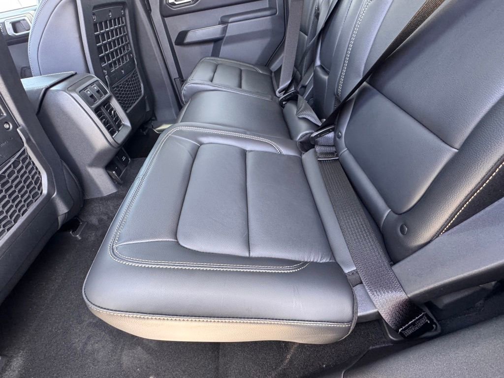 New 2026 Ford Bronco Badlands AWD/4WD image 25