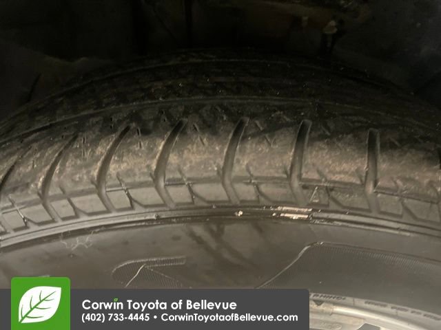 Used 2012 Dodge Avenger SXT image 24