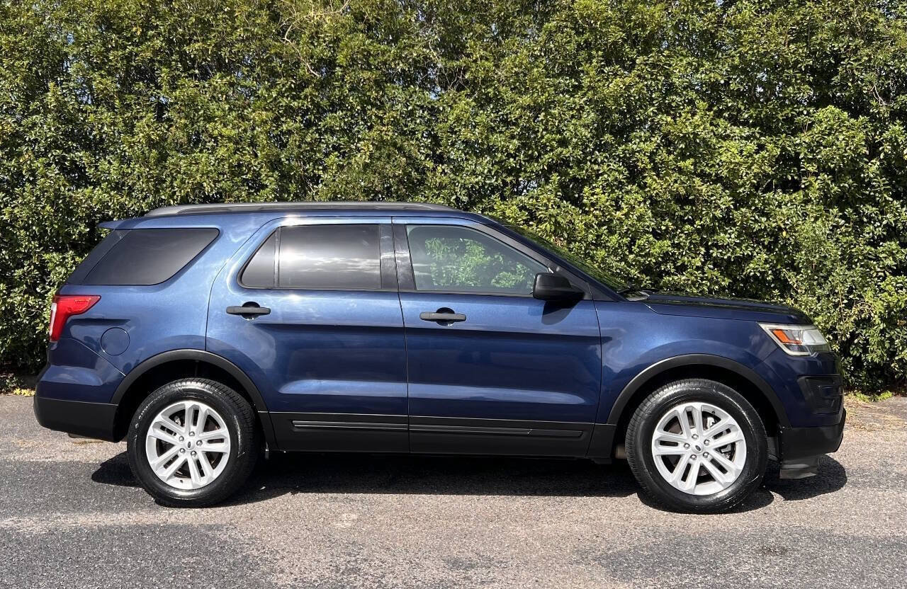 Used 2017 Ford Explorer 4WD image 9