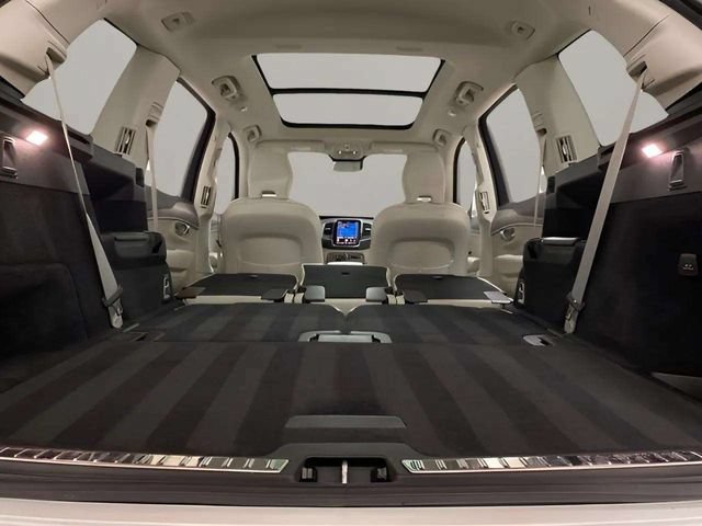 Used 2024 Volvo XC90 B6 Core AWD/4WD image 59