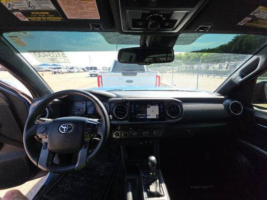 Used 2019 Toyota Tacoma TRD Off-Road AWD/4WD image 13